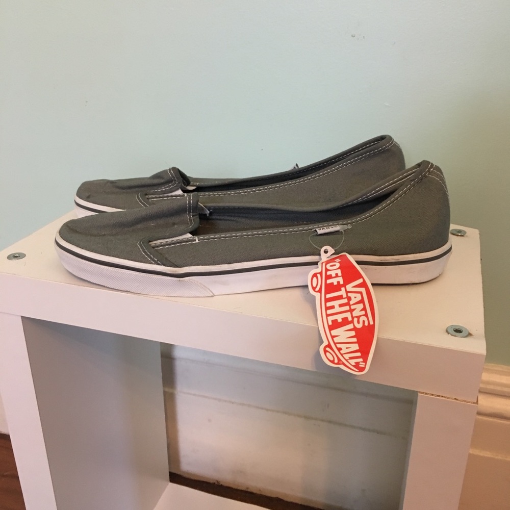 Vans womens flats - size 8